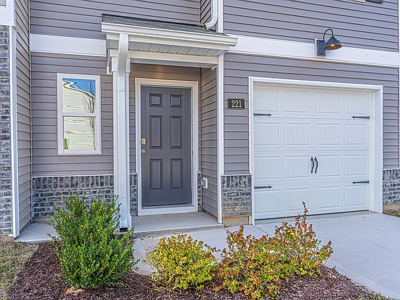 2nd image of 221 Maddox Dr #1