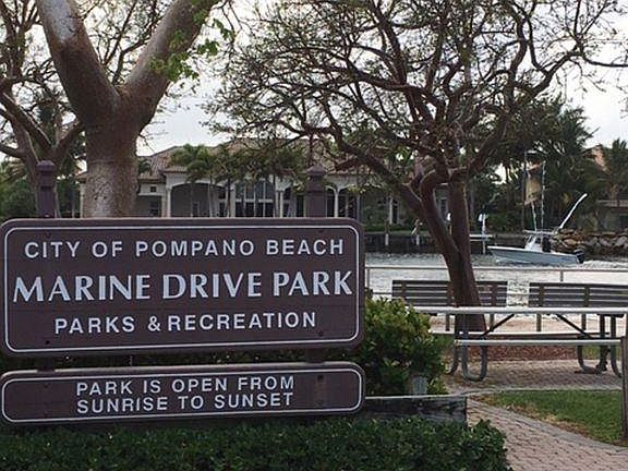 You will be two houses away from this small park on the Intercoastal where you can enjoy the benches and tables and watch boaters, the sunset, and the Holiday Boat Parade.