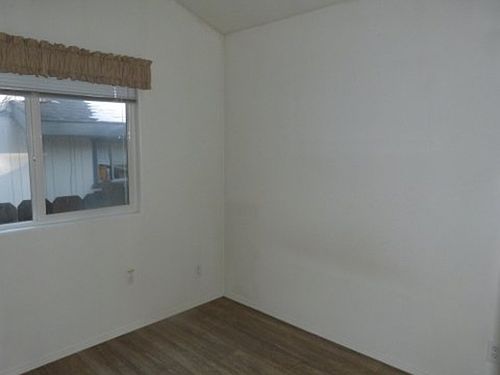 4th image of 1072 Marjorie St #11