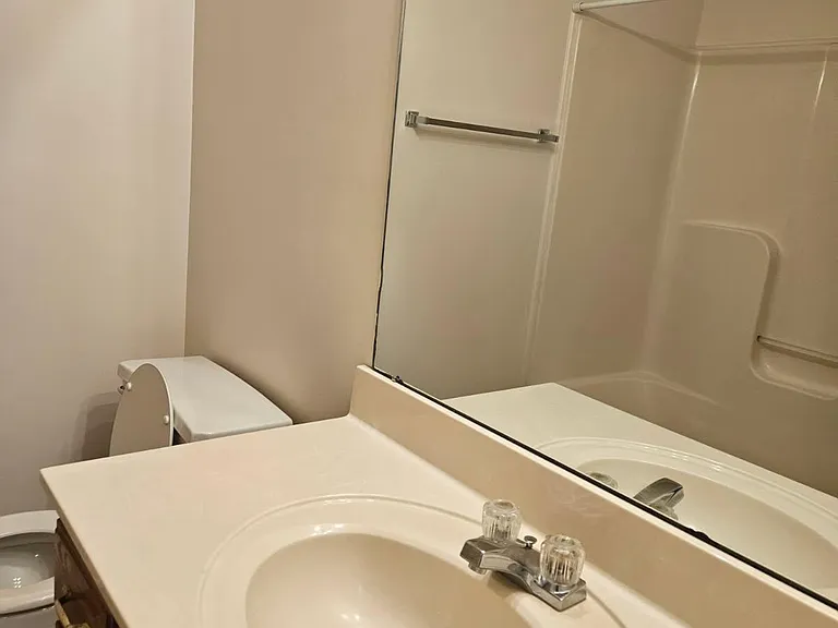 2304 Raleigh Ct #5 — Photo 26