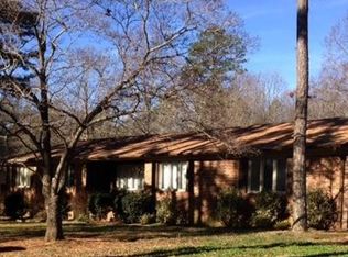 100 Willowbrook Dr, Thomasville, NC 27360