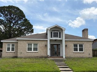4737 Bancroft Dr, New Orleans, LA 70122