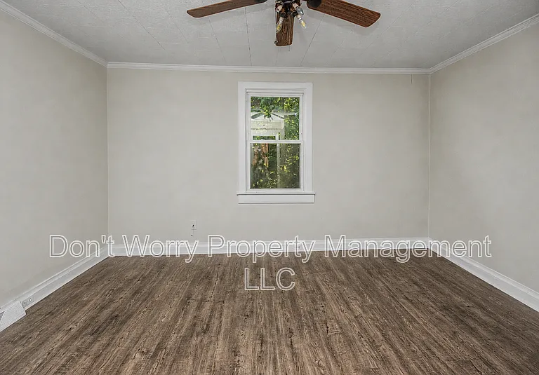 4106 Lexwin Ave — Photo 7