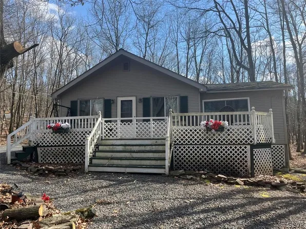 189 Algonquin Trl, Albrightsville, PA 18210