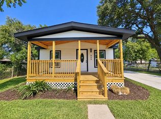 925 Joseph St, Pasadena, TX 77506