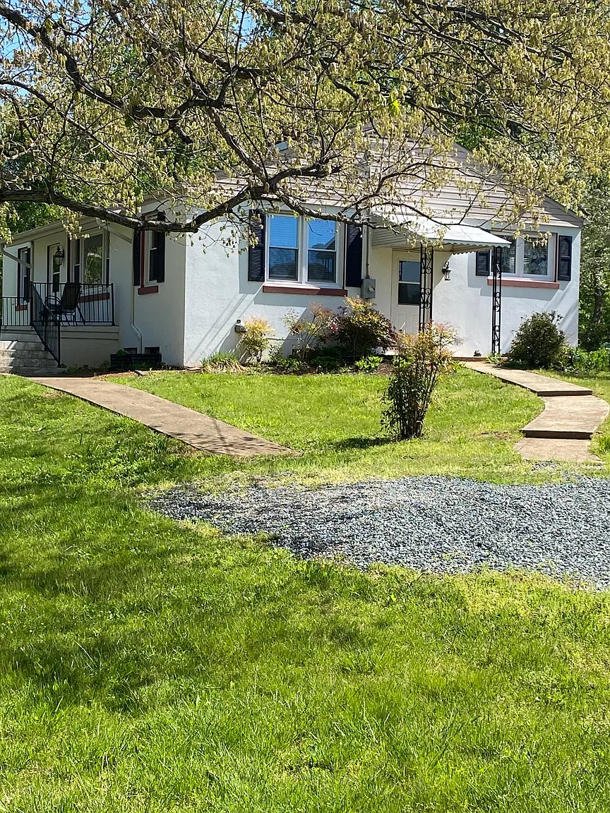 6007 Neidin Farm photo 1