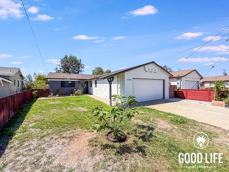 3 bed, 2.0 bath, 1111 sqft, $4,000 — Photo 2