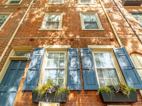 621 Lombard St, Philadelphia, PA 19147