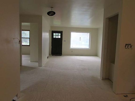 5th image of 1132 Deleglise St