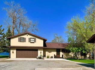 6932 Lakeshore Dr NW, Williams, MN 56686