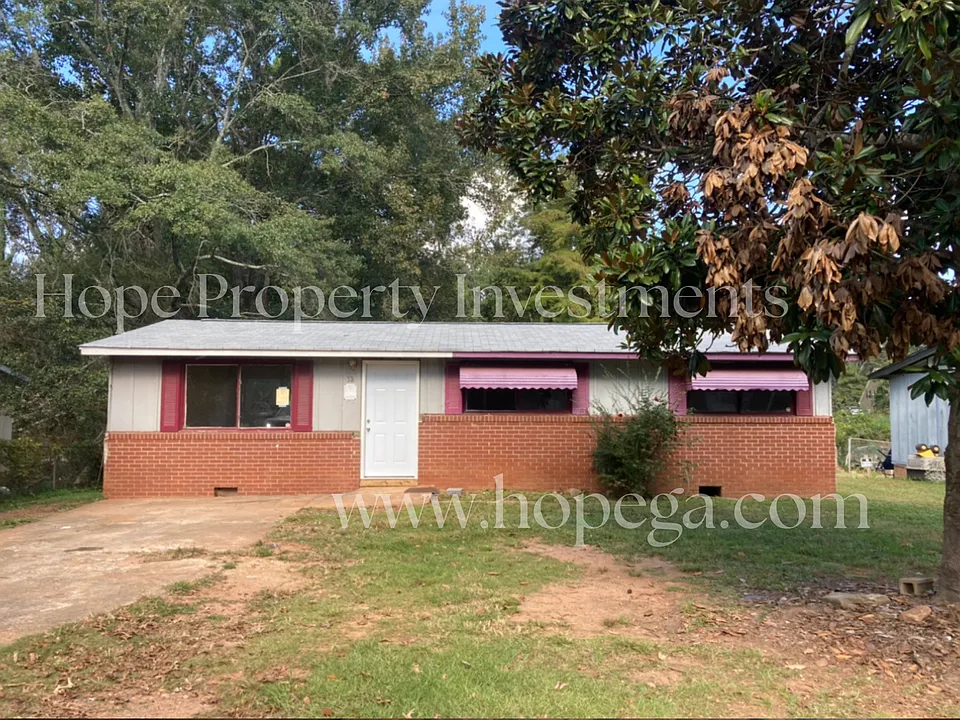 73 Spence Ave