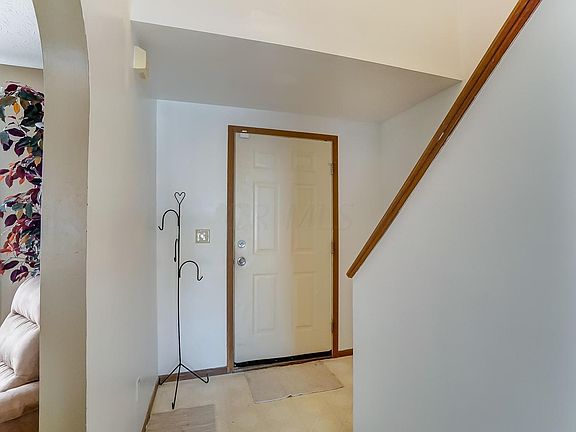 4th image of 345 Charing Cross St