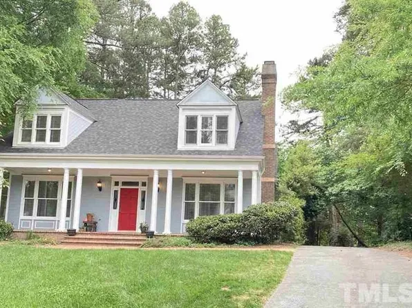 106 Windhover Dr, Chapel Hill, NC 27514