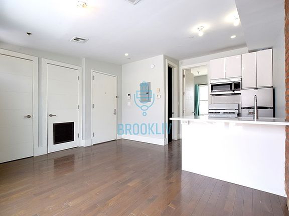 2nd image of 335 Prospect Ave APT 2