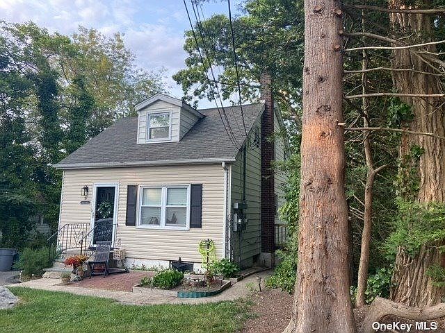 1st image of 31 Brightwaters Dr