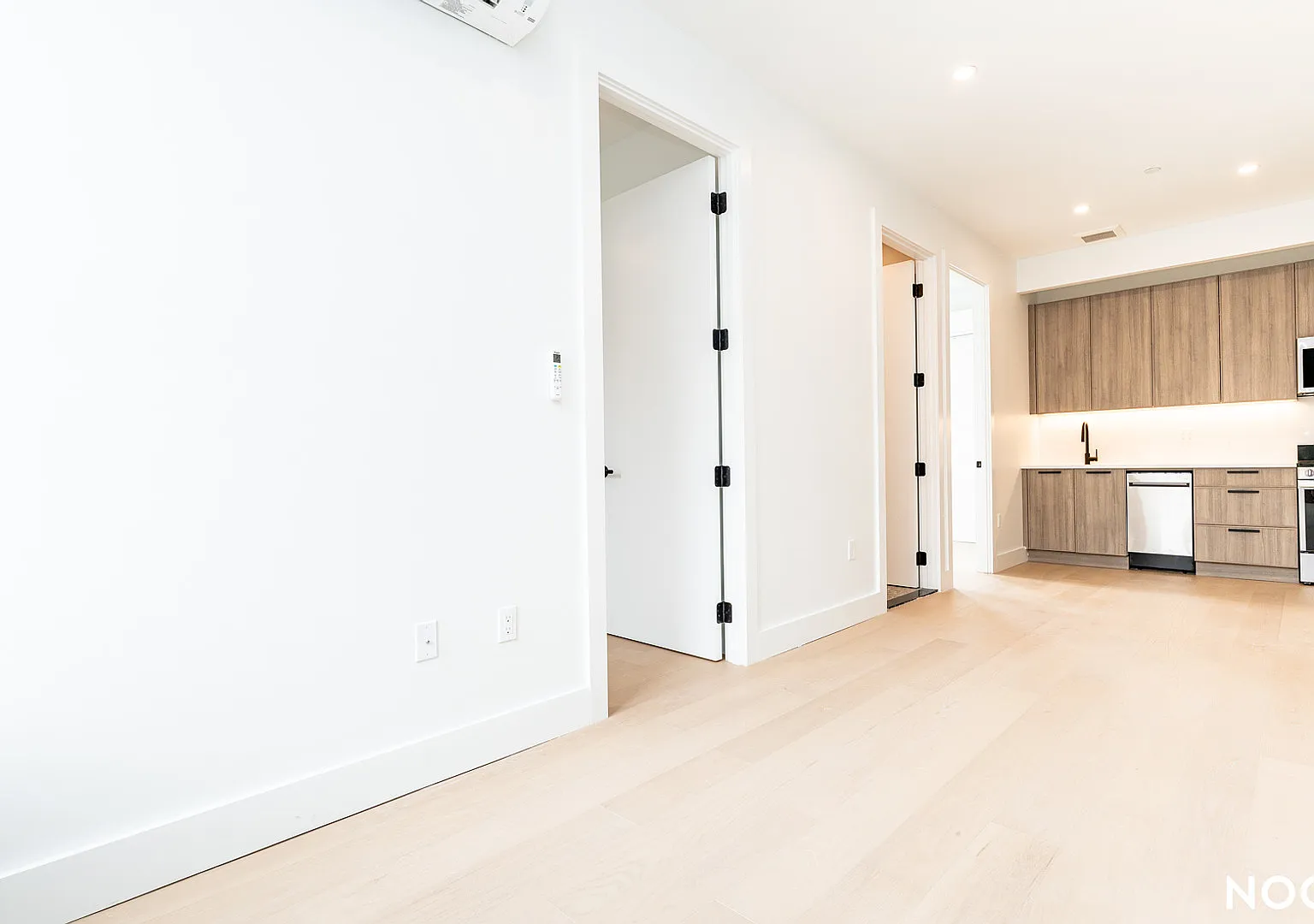 107 South 6th Street — Photo 1