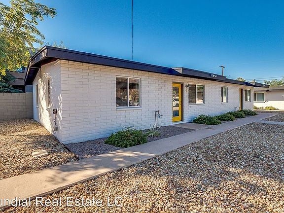 4th image of 2031 E Glenrosa Ave APT 08