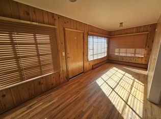 831 S 6th St, Montrose, CO 81401