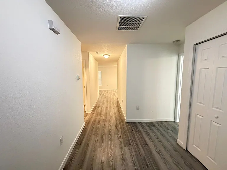 15137 SW 61st Court Rd — Photo 6