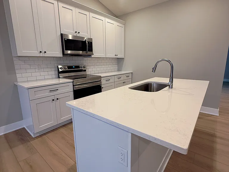 16757 Wilden Dr — Photo 2