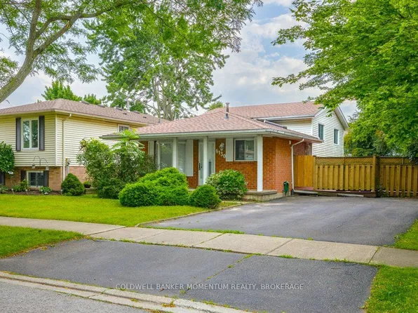 6130 Crimson Dr, Niagara Falls, ON L2G 7S3