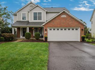 1990 Chicory Ct, Lewis Center, OH 43035