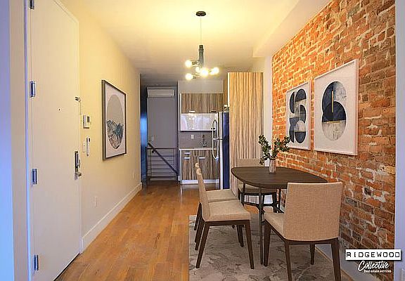 5th image of 540 Bainbridge St #1B