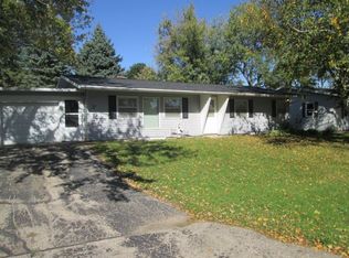 965 Camp St, Platteville, WI 53818
