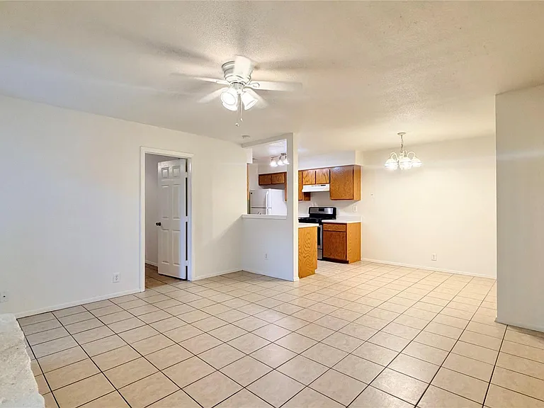 1016 Woodlief Trl — Photo 2