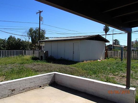 3rd image of 904 N Gilbert Ave