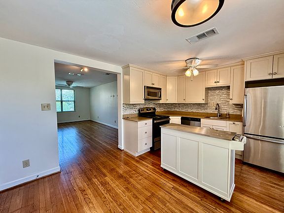 3rd image of 2007 E Gadsden St APT 106