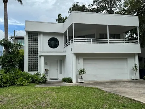 2910 W Bay Villa Ave