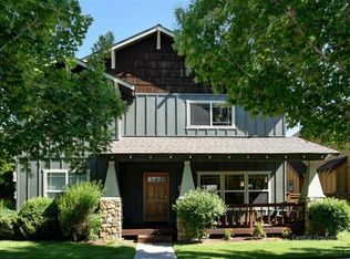 21344 Oakview Dr, Bend, OR 97701