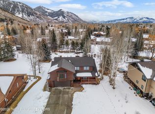 870 Whitehouse Dr, Jackson, WY 83001