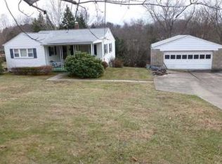 11410 Seminole Dr, Irwin, PA 15642