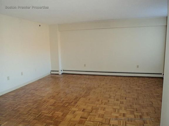 2nd image of 1025 Hancock St Unit 13K