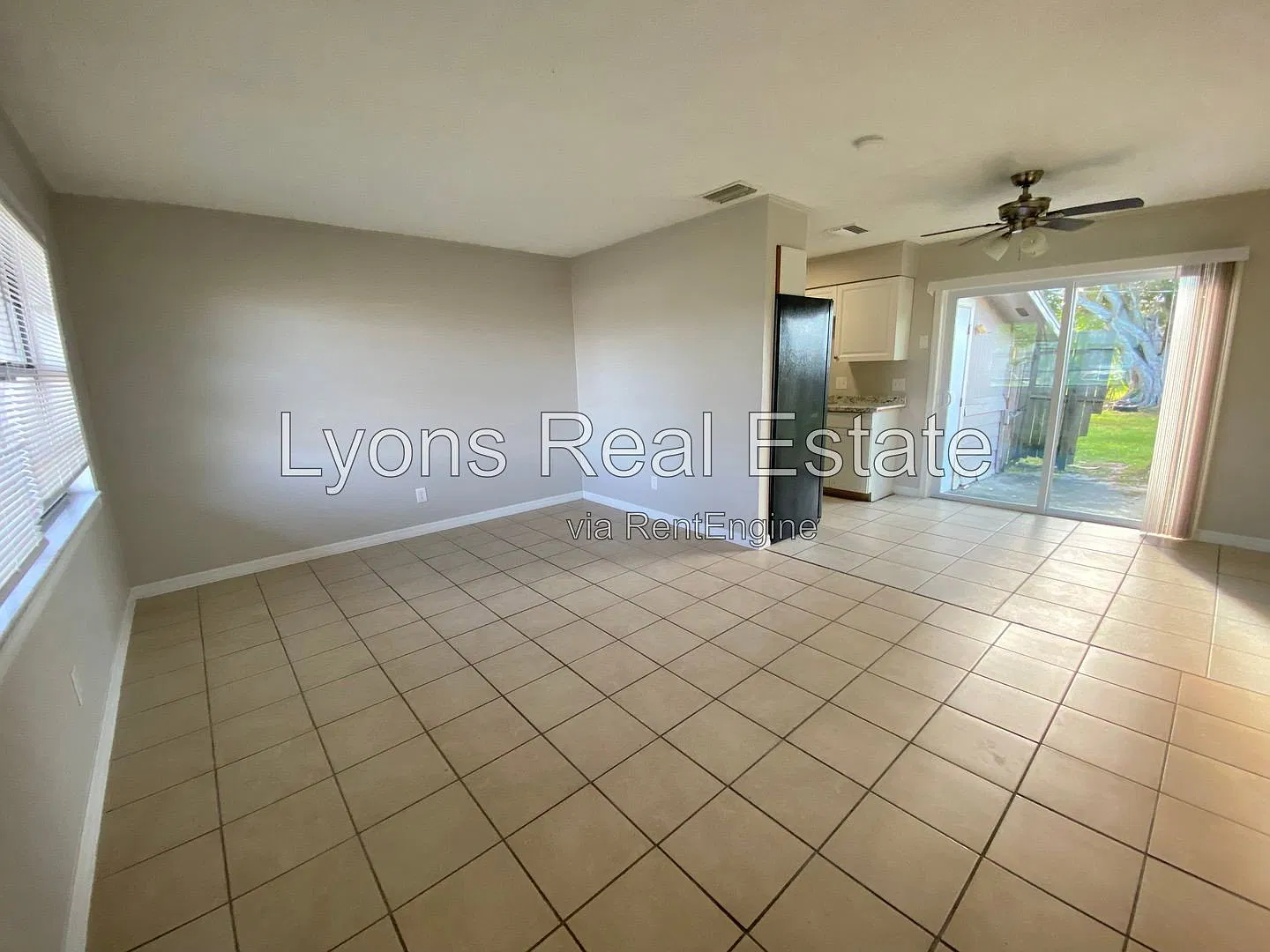 11421 Kimble Dr — Photo 3