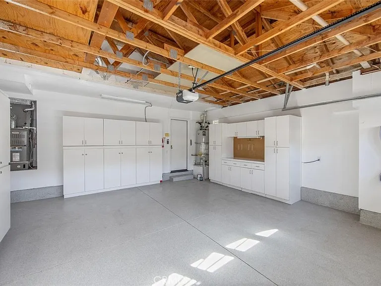 5974 Ruthwood Dr — Photo 24