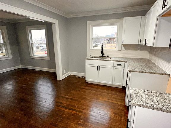 5th image of 5105 Euclid Ave
