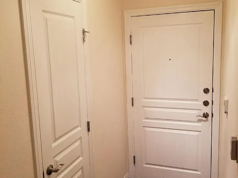 Entery, wood floors