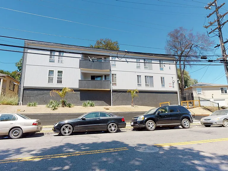 7036 MacArthur Blvd — Photo 11
