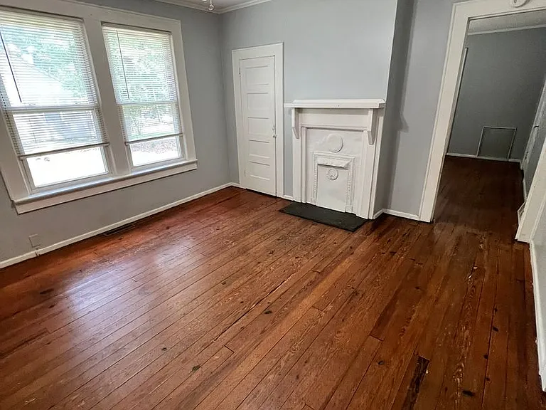 403 Concord Rd — Photo 1