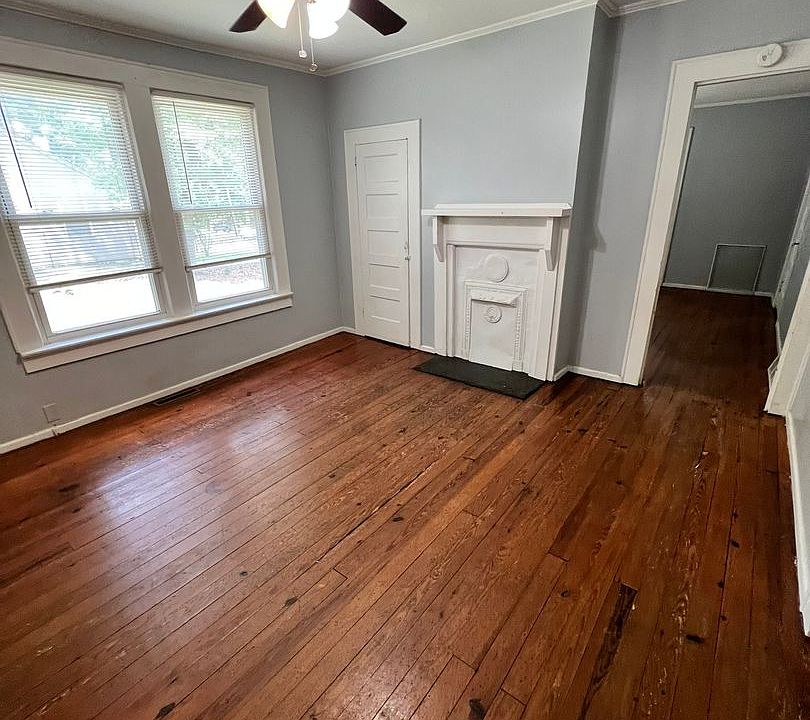 1st image of 403 Concord Rd