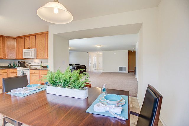 1st image of 2451 Bell Manor Dr SW