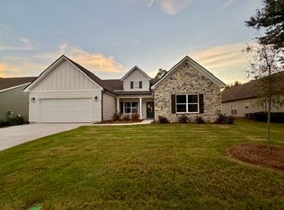 1096 Sawyer Dr, Opelika, AL 36801
