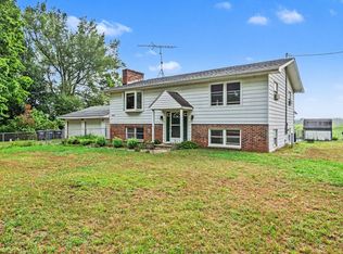 9260 N 45th St, Augusta, MI 49012