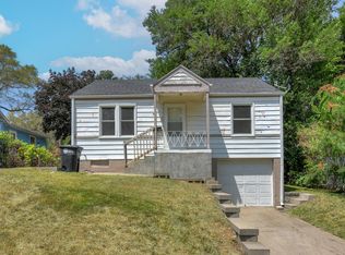 3336 N 37th St, Omaha, NE 68111
