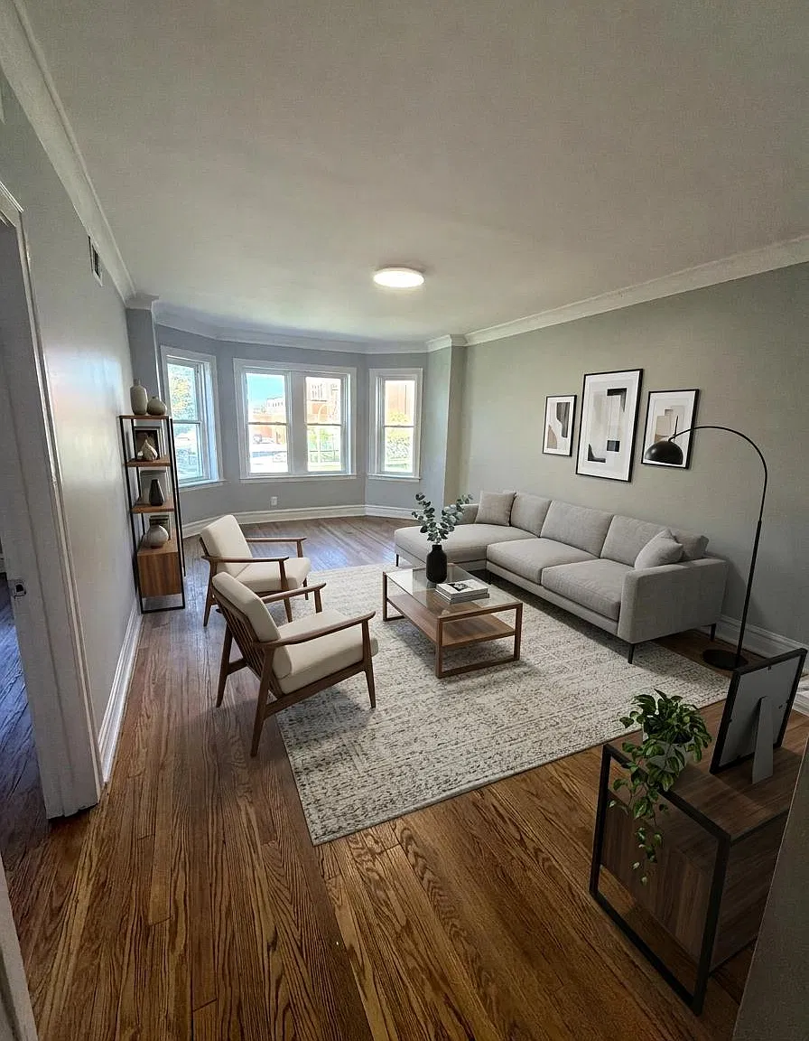 5019 West Maypole — Photo 1