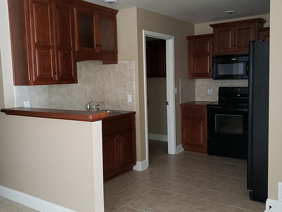 Kitchen (doorway to Utility room)