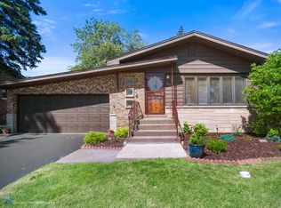 422 S Mayfair Pl, Chicago Heights, IL